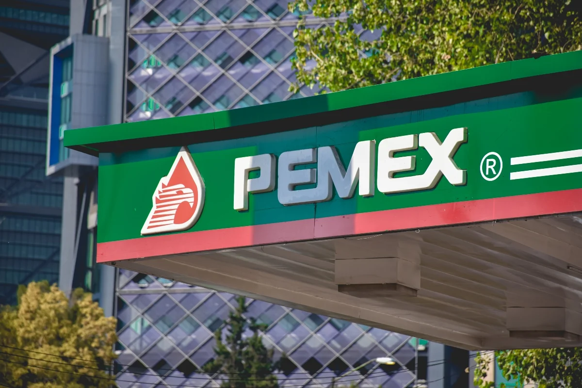 Túneles para robar combustible de Pemex