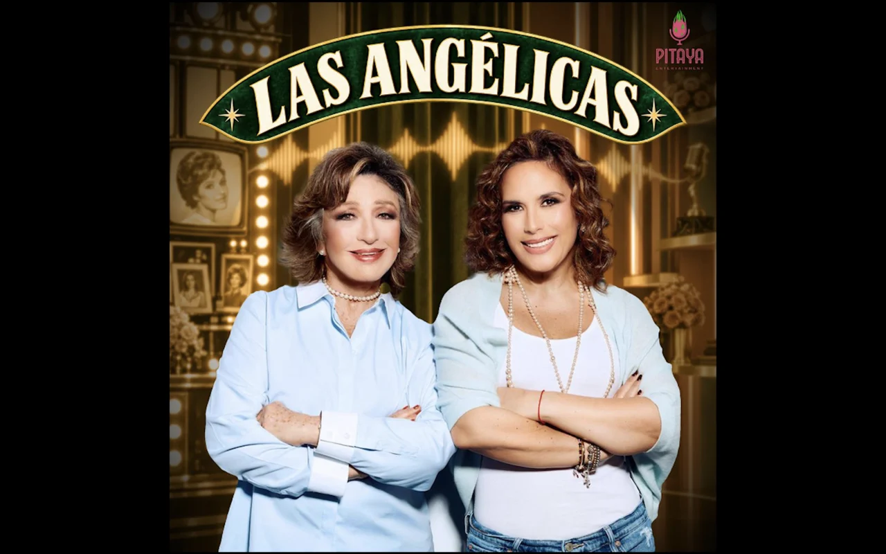 Angélica Vale y Angélica María unen sus talentos para presentar Las Angélicas, su nuevo podcast producido por Pitaya Entertainment. Crédito: Pitaya Entertainment.